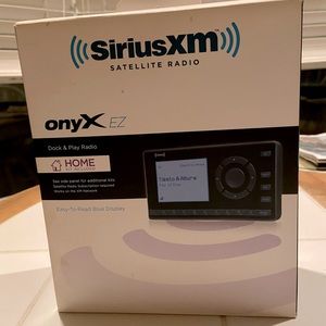 SiriusXM Onyx EZ Dock & Play Radio with Home Kit Model XEZ1H1